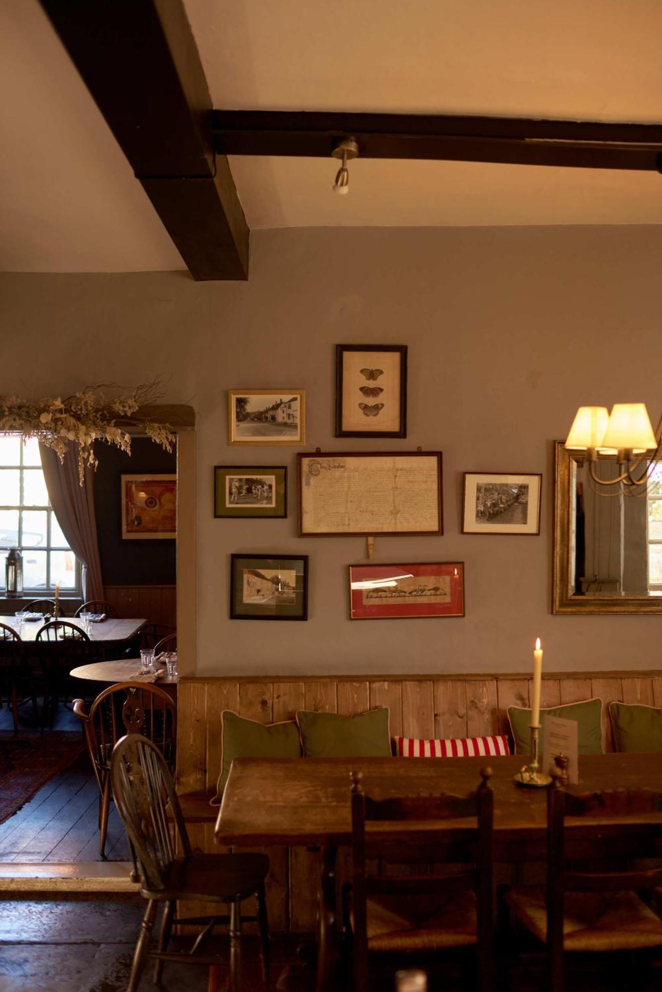 The Grosvenor Arms 3* Hindon