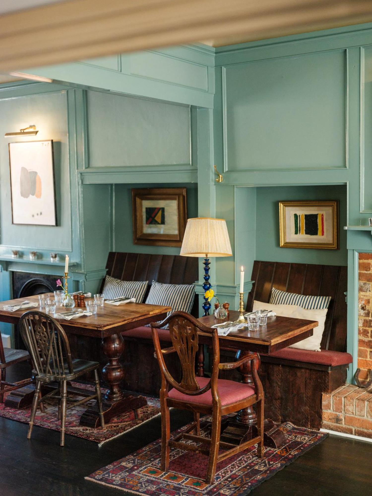 The Grosvenor Arms 3* Hindon