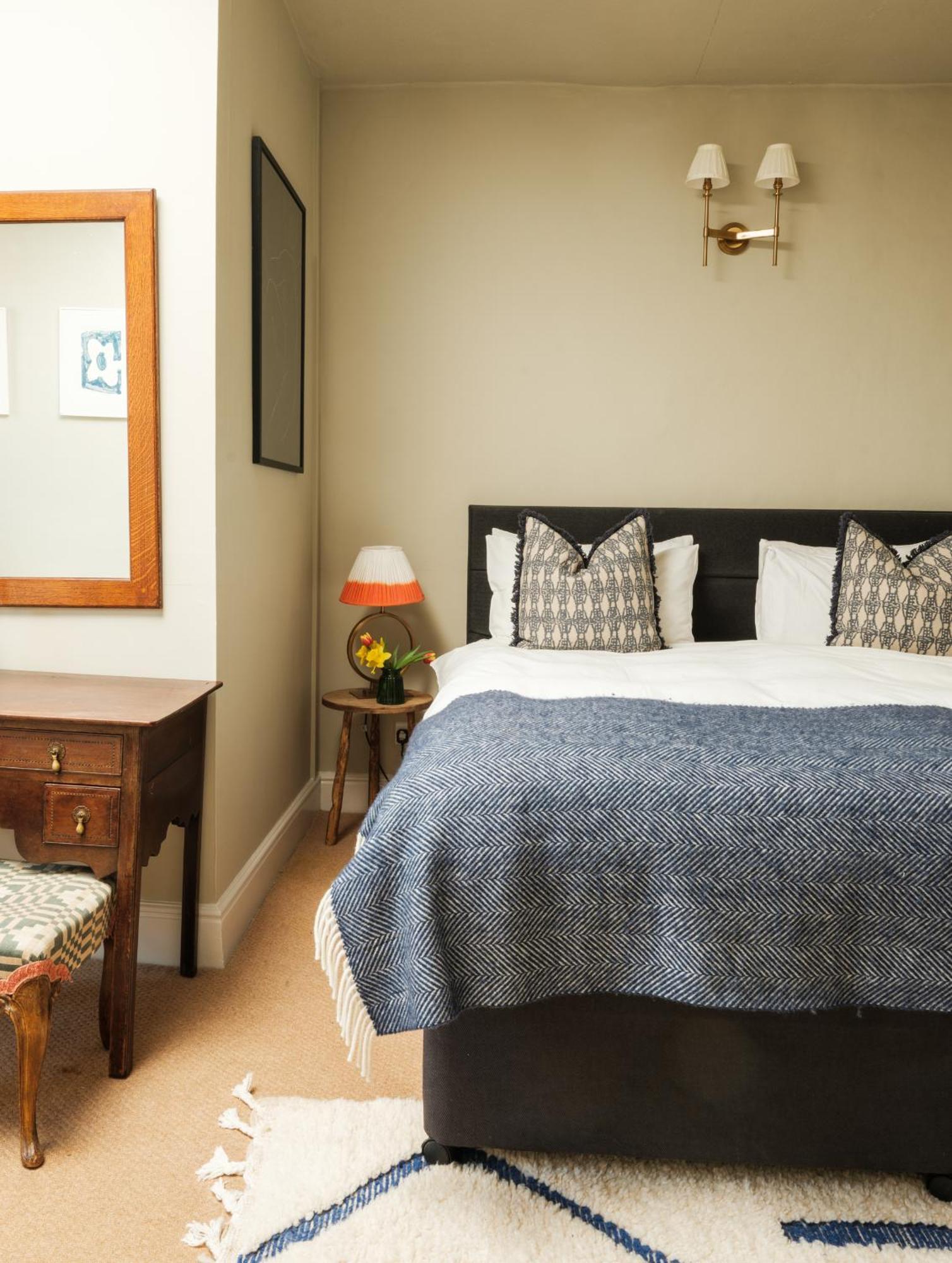 Inn The Grosvenor Arms