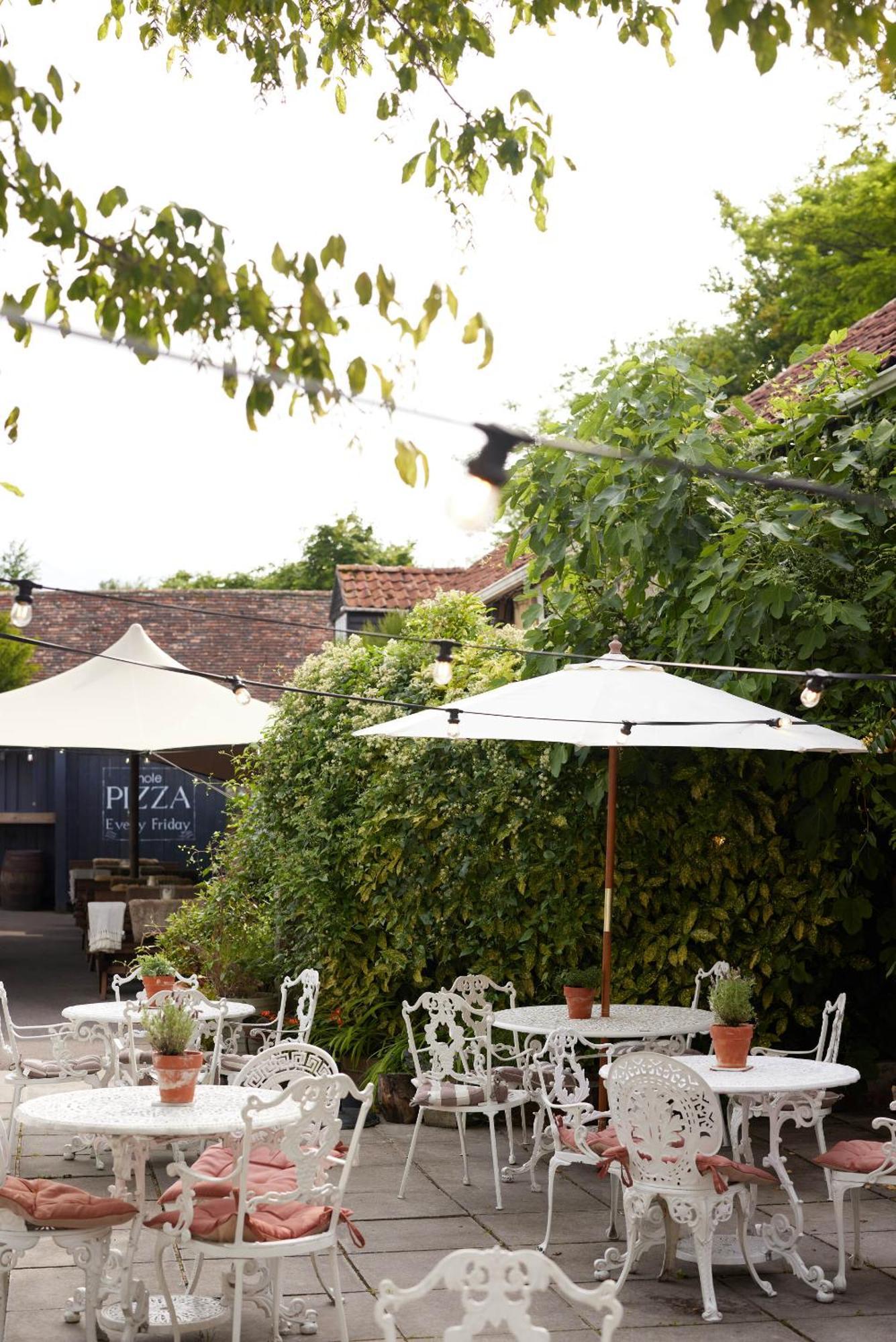 The Grosvenor Arms Inn
