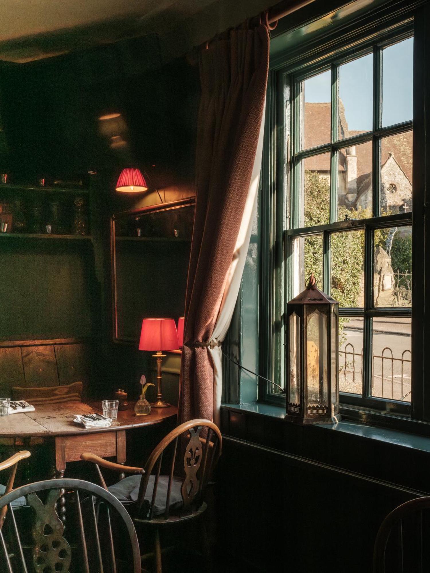 The Grosvenor Arms Inn