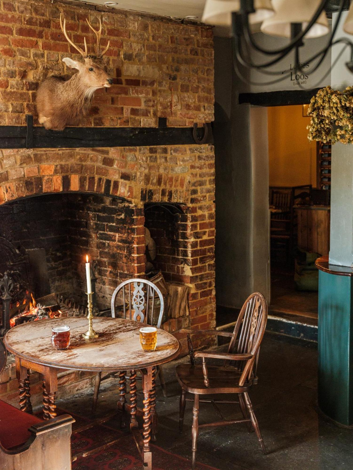 Inn The Grosvenor Arms